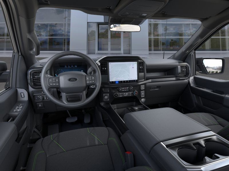 Ford F-150 Vehicle Full-screen Gallery Image 11