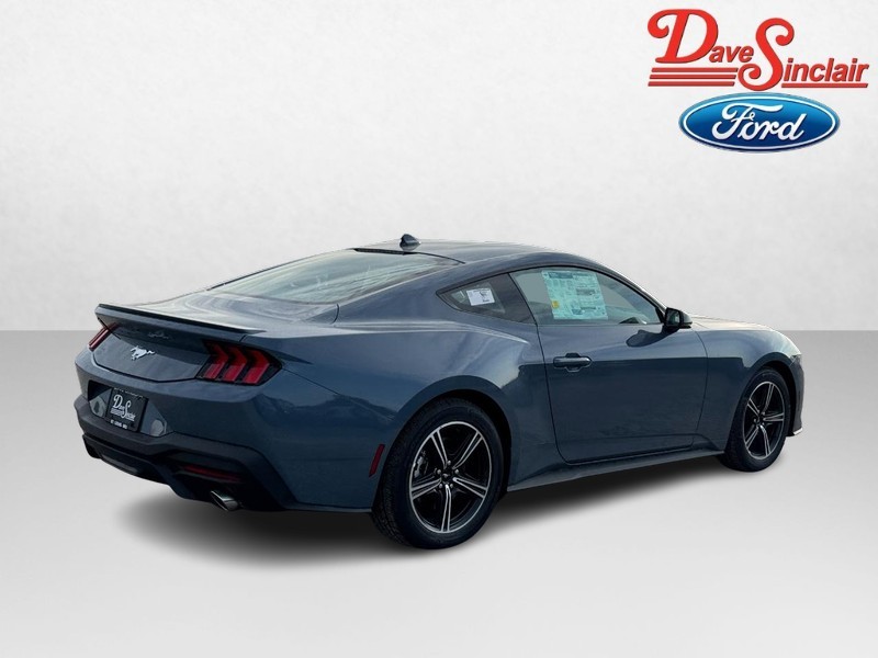 Ford Mustang Vehicle Full-screen Gallery Image 07