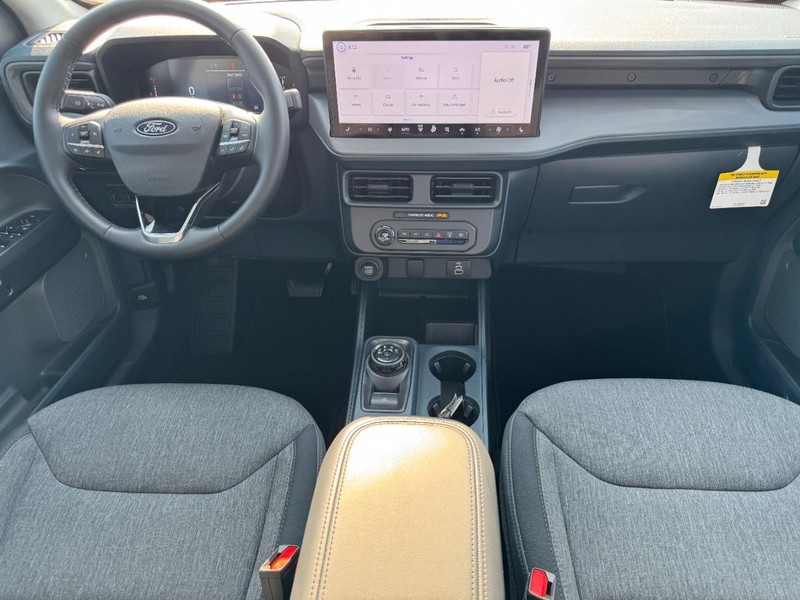 Ford Maverick Vehicle Full-screen Gallery Image 15