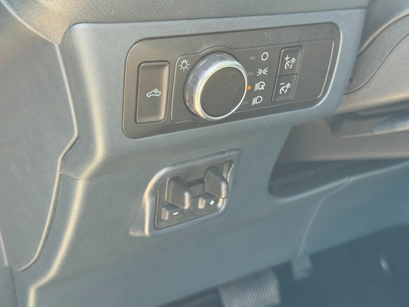 Ford Maverick Vehicle Full-screen Gallery Image 17