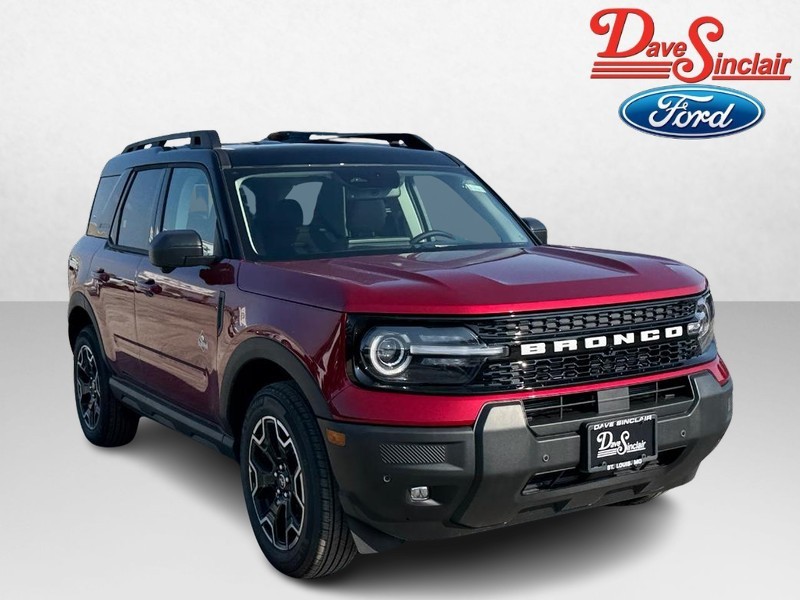 Ford Bronco Sport Vehicle Full-screen Gallery Image 04