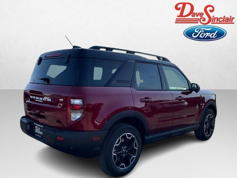 Ford Bronco Sport Vehicle Full-screen Gallery Image 07