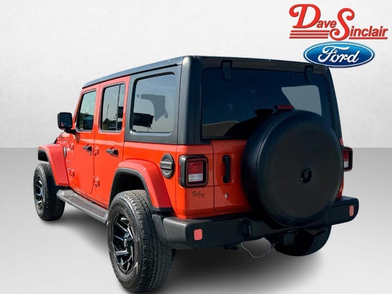 Jeep Wrangler Unlimited Vehicle Full-screen Gallery Image 09
