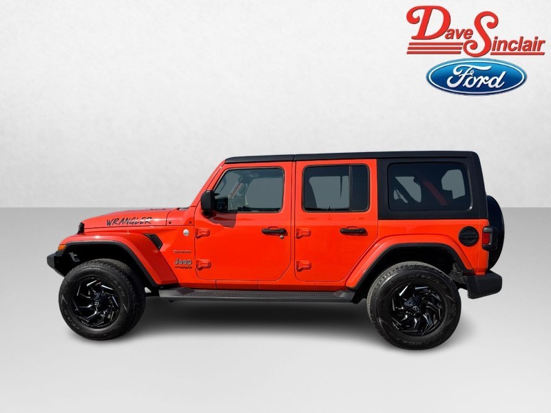 Jeep Wrangler Unlimited Vehicle Full-screen Gallery Image 10