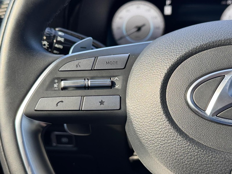 Hyundai Palisade Vehicle Full-screen Gallery Image 24