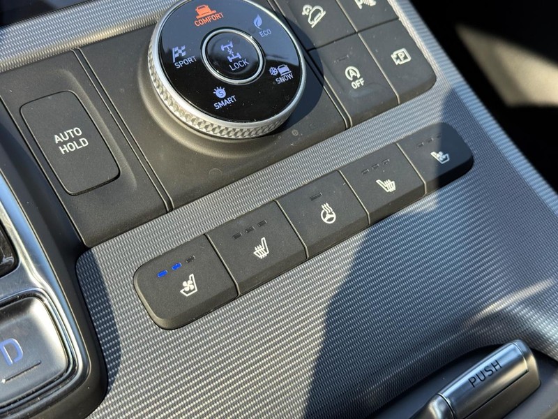 Hyundai Palisade Vehicle Full-screen Gallery Image 26
