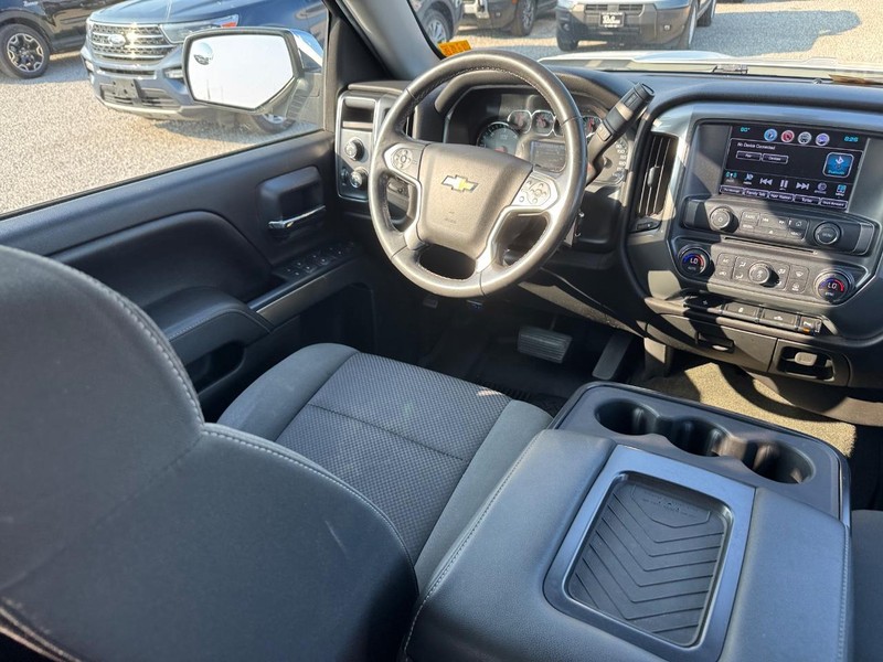 Chevrolet Silverado 1500 Vehicle Full-screen Gallery Image 14