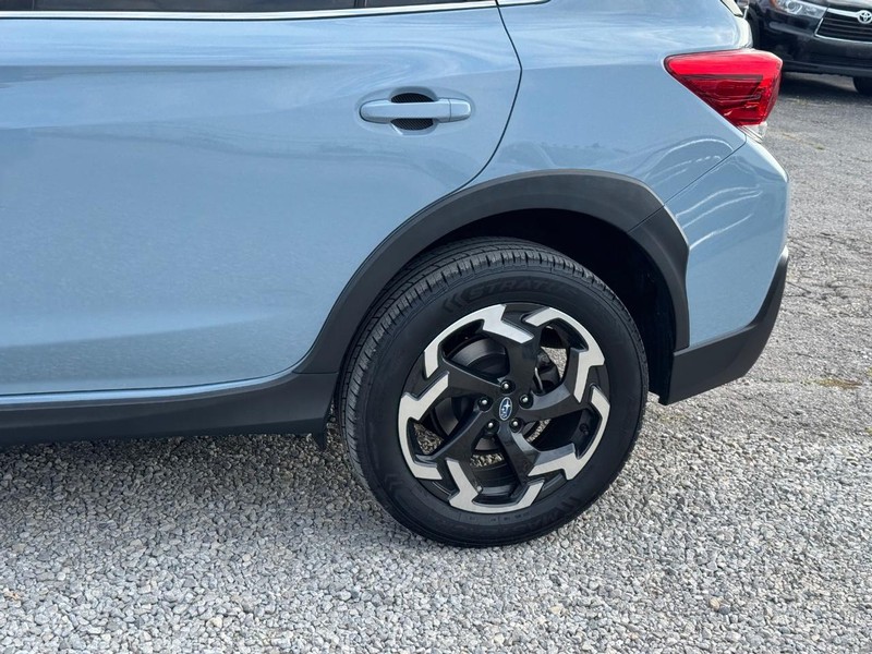 Subaru Crosstrek Vehicle Full-screen Gallery Image 11