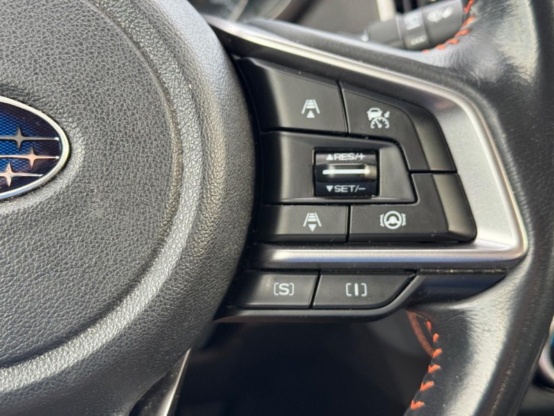 Subaru Crosstrek Vehicle Full-screen Gallery Image 21