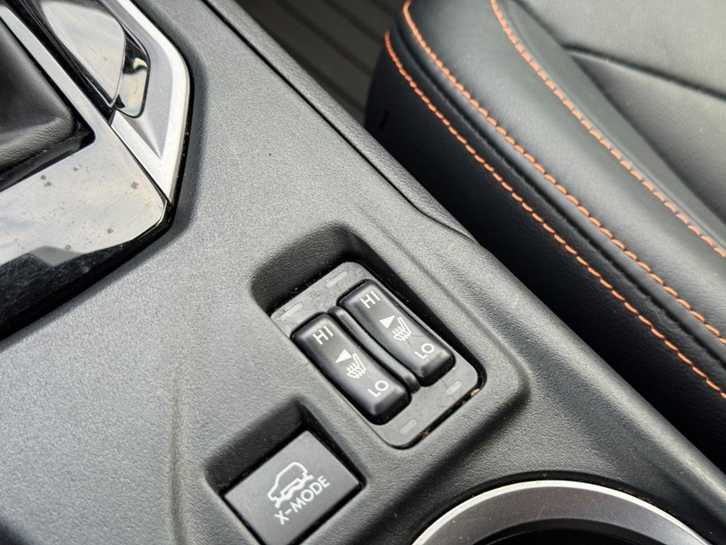 Subaru Crosstrek Vehicle Full-screen Gallery Image 22