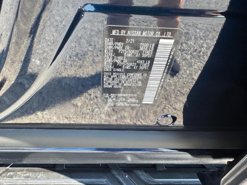Nissan Armada Vehicle Full-screen Gallery Image 31