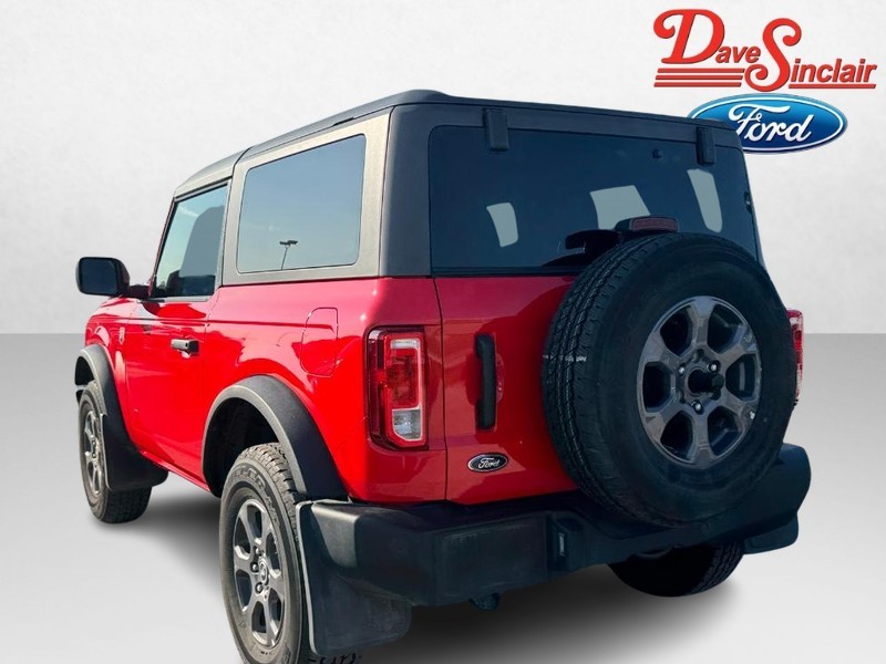 Ford Bronco Vehicle Full-screen Gallery Image 09