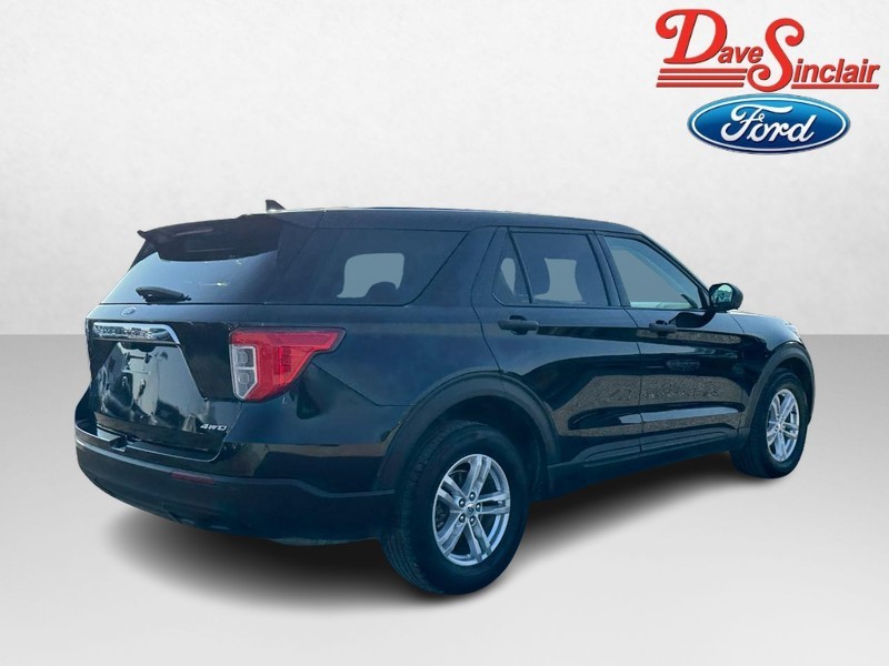 Ford Explorer Vehicle Full-screen Gallery Image 07