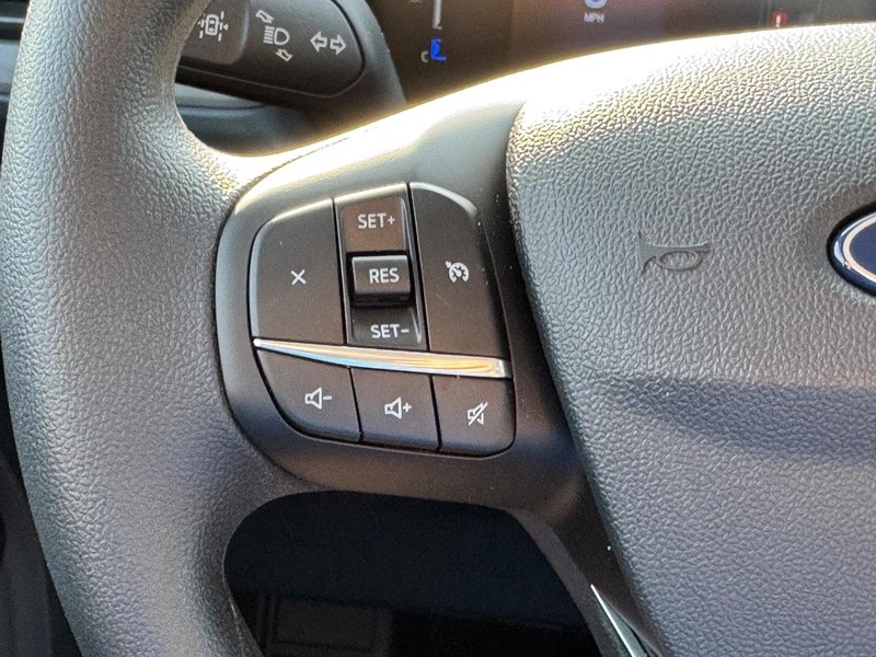 Ford Maverick Vehicle Full-screen Gallery Image 21
