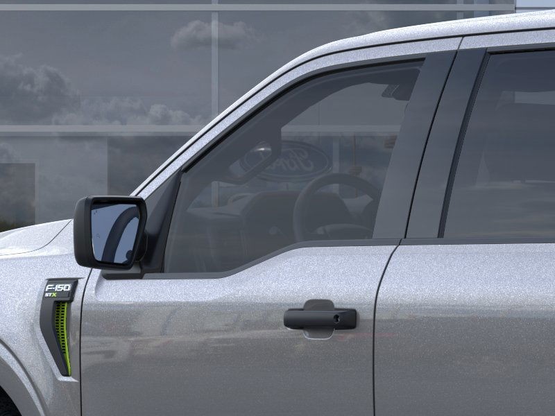 Ford F-150 Vehicle Full-screen Gallery Image 22