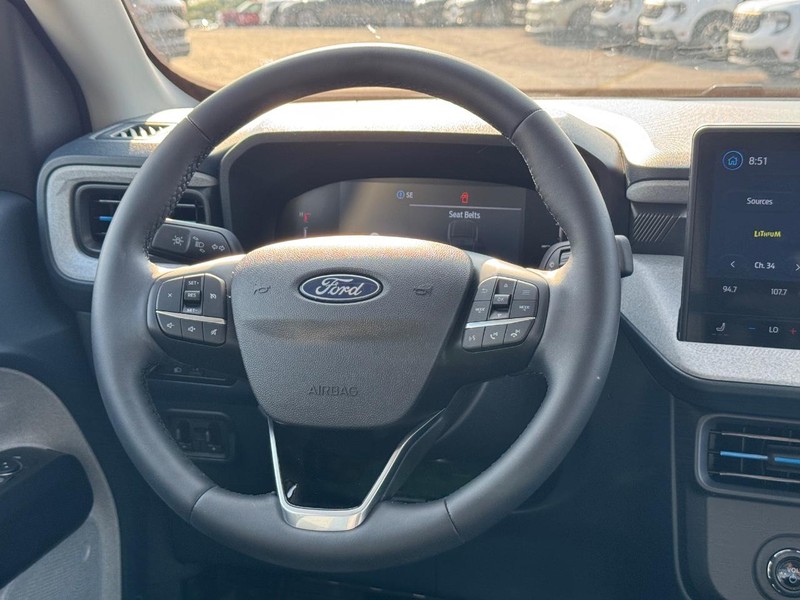 Ford Maverick Vehicle Full-screen Gallery Image 15