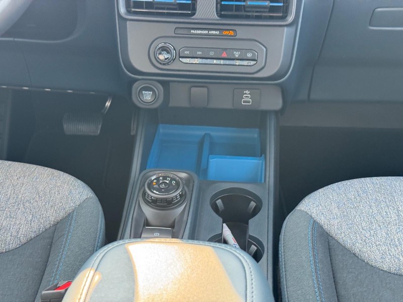 Ford Maverick Vehicle Full-screen Gallery Image 17