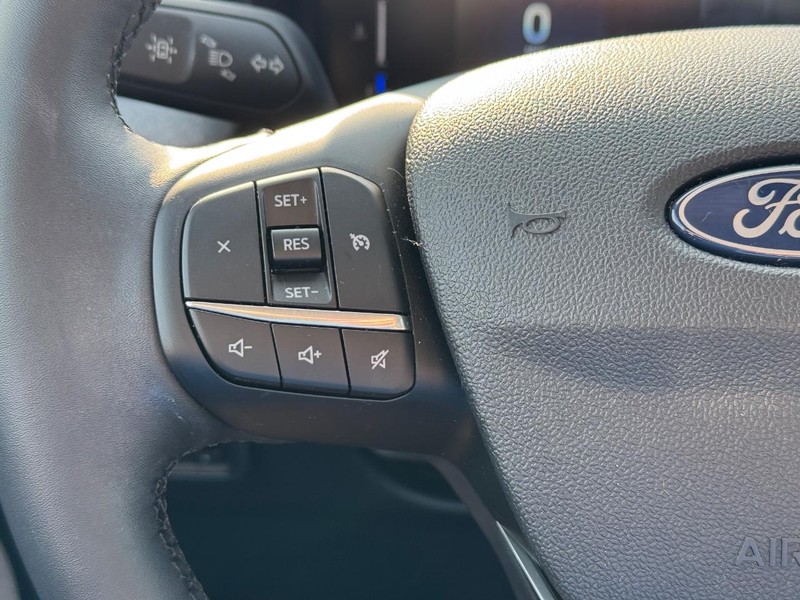 Ford Maverick Vehicle Full-screen Gallery Image 21