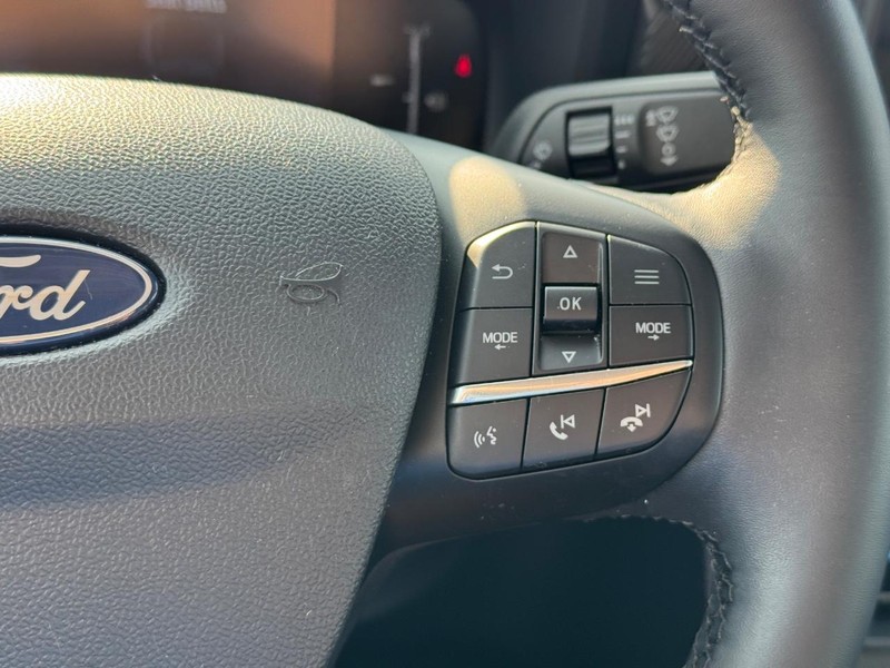 Ford Maverick Vehicle Full-screen Gallery Image 22