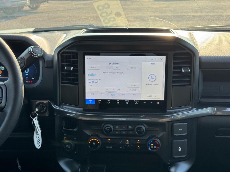 Ford F-150 Vehicle Full-screen Gallery Image 16