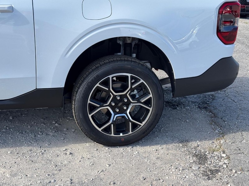 Ford Maverick Vehicle Full-screen Gallery Image 11