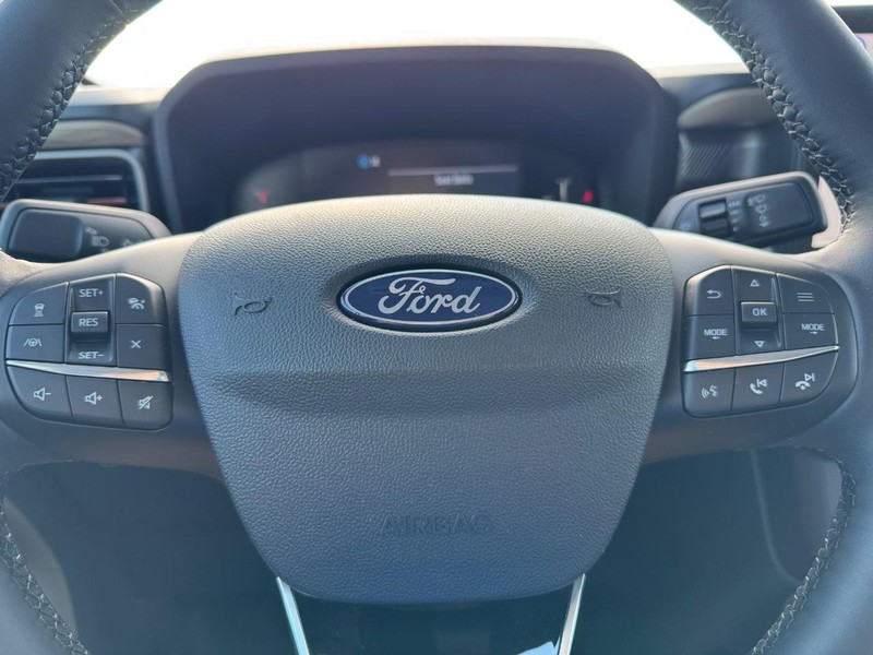 Ford Maverick Vehicle Full-screen Gallery Image 20
