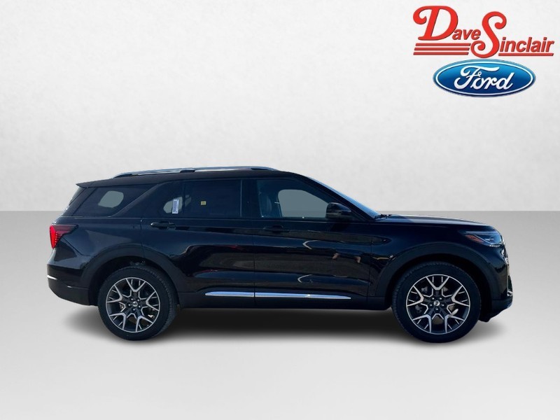 Ford Explorer Vehicle Full-screen Gallery Image 05