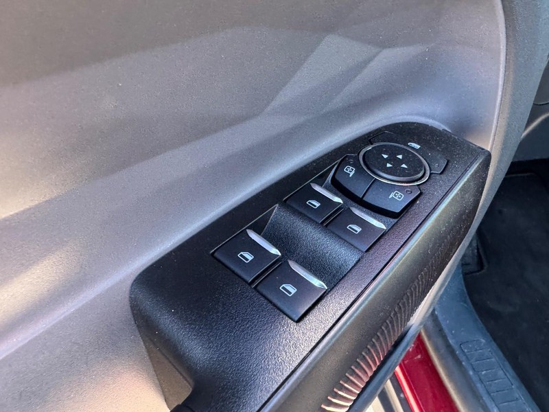 Ford Maverick Vehicle Full-screen Gallery Image 20