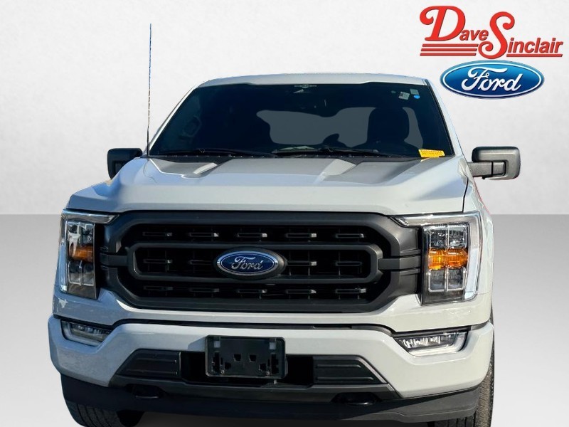 Ford F-150 Vehicle Full-screen Gallery Image 02