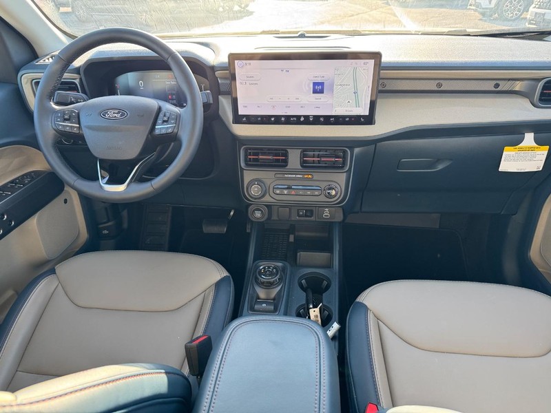 Ford Maverick Vehicle Full-screen Gallery Image 14