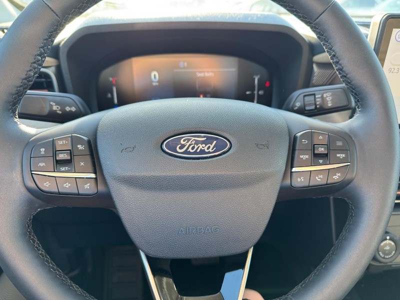 Ford Maverick Vehicle Full-screen Gallery Image 20