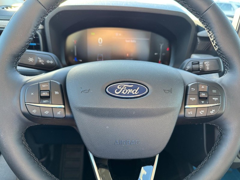 Ford Maverick Vehicle Full-screen Gallery Image 20