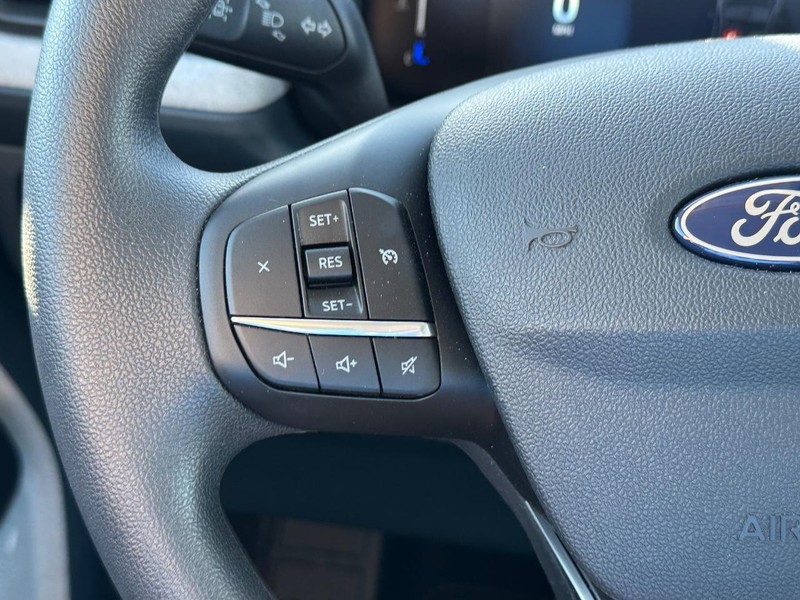 Ford Maverick Vehicle Full-screen Gallery Image 21