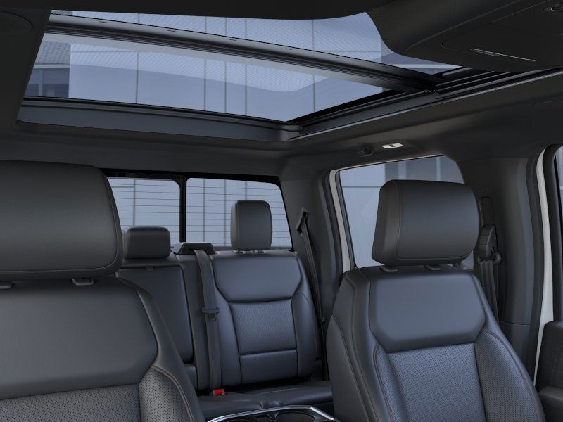 Ford F-150 Vehicle Full-screen Gallery Image 24