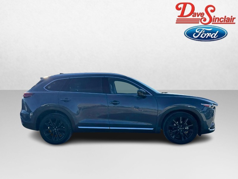 Mazda CX-9 Vehicle Full-screen Gallery Image 05