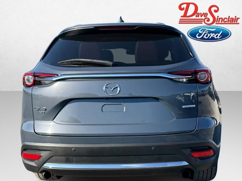 Mazda CX-9 Vehicle Full-screen Gallery Image 08