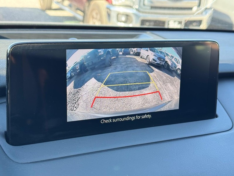 Mazda CX-9 Vehicle Full-screen Gallery Image 27