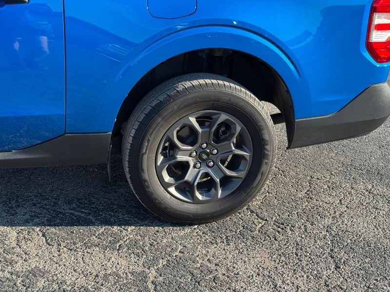 Ford Maverick Vehicle Full-screen Gallery Image 11