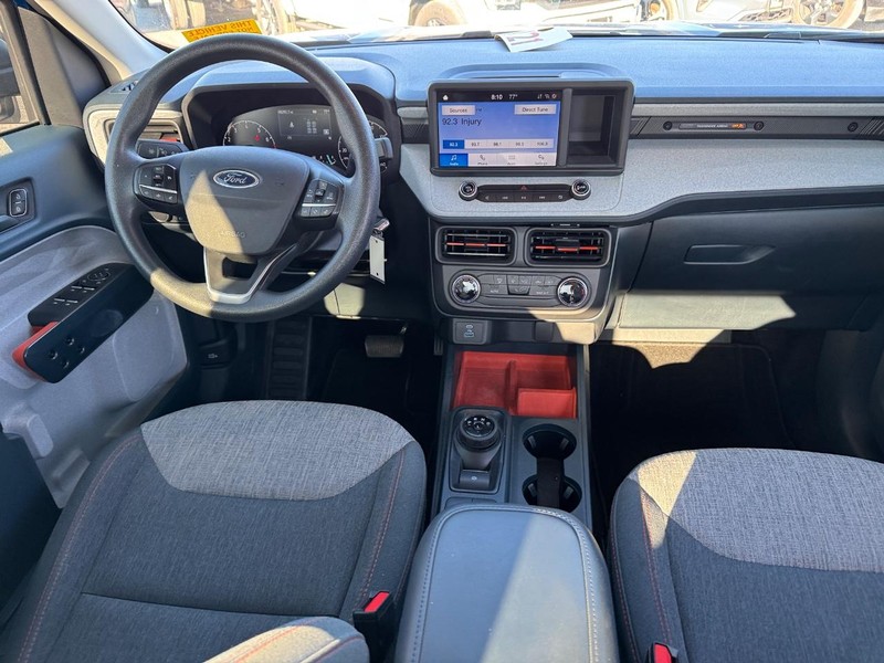Ford Maverick Vehicle Full-screen Gallery Image 15