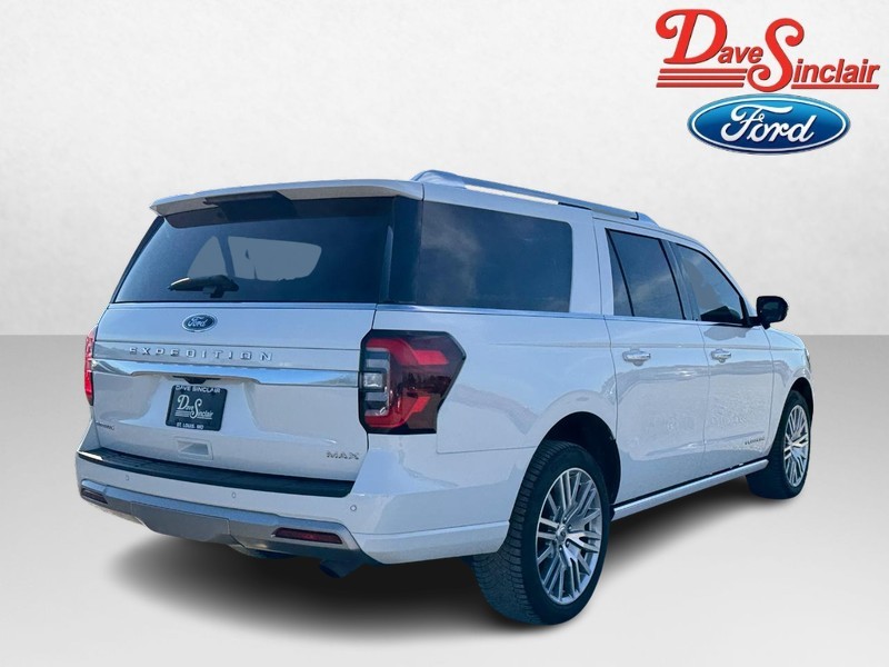Ford Expedition Max Vehicle Full-screen Gallery Image 07