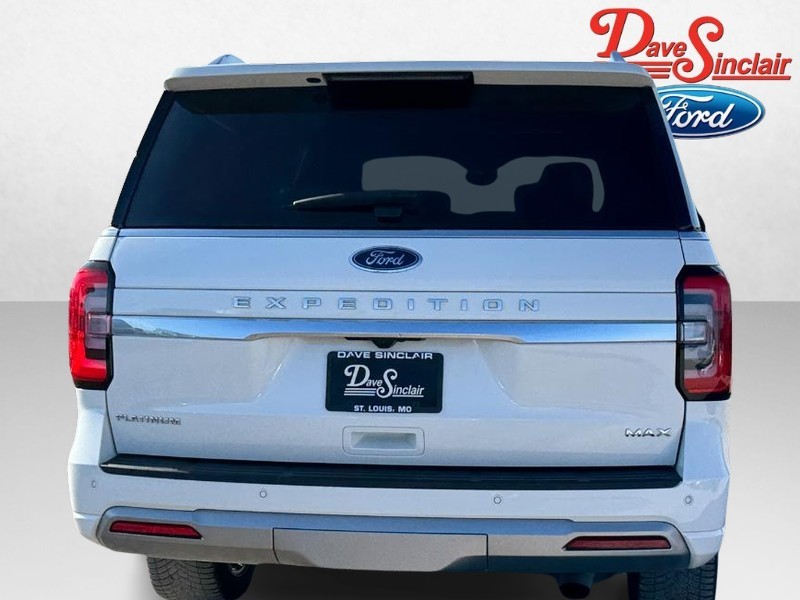 Ford Expedition Max Vehicle Full-screen Gallery Image 08