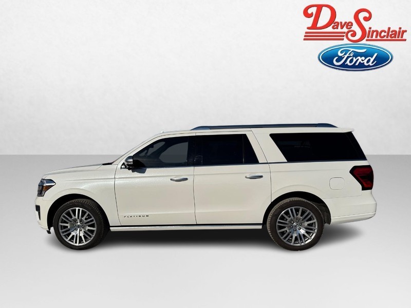 Ford Expedition Max Vehicle Full-screen Gallery Image 10