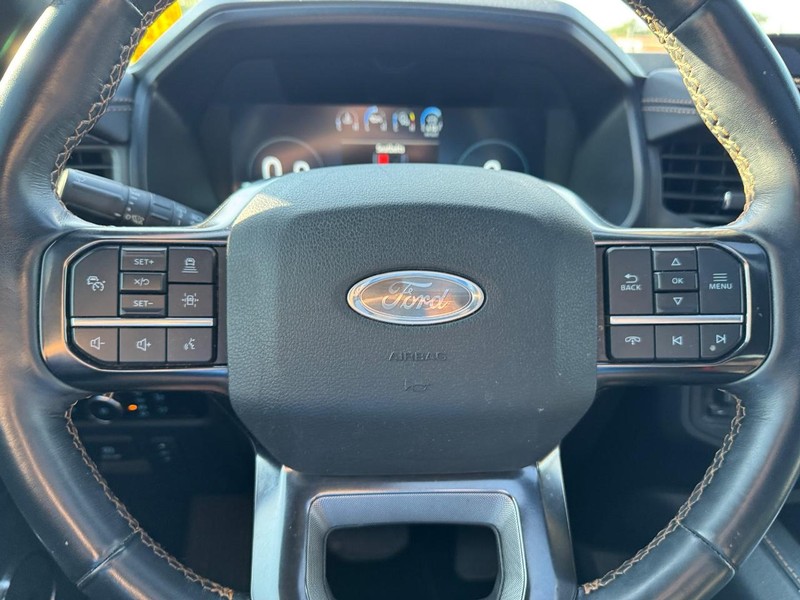 Ford Expedition Max Vehicle Full-screen Gallery Image 23