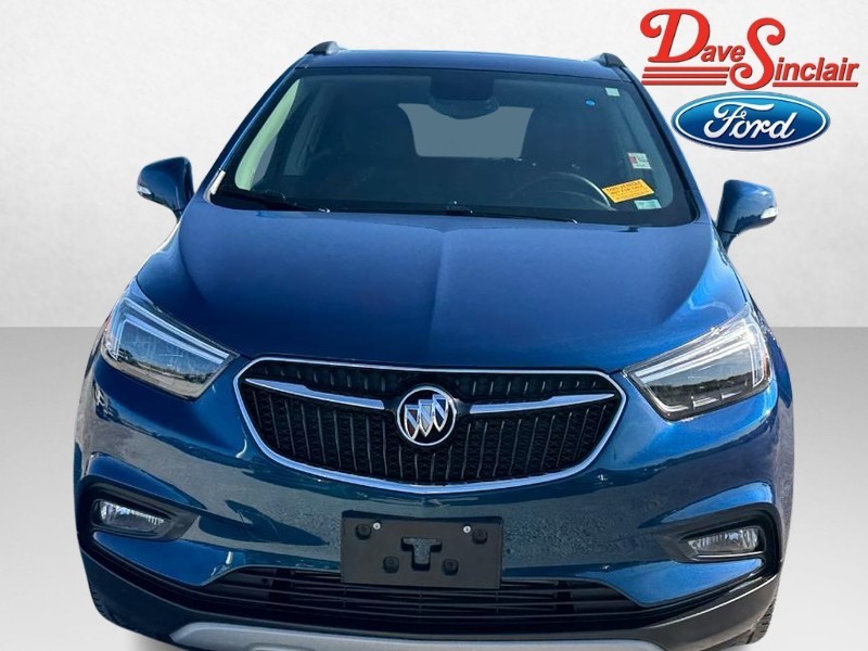 Buick Encore Vehicle Full-screen Gallery Image 02