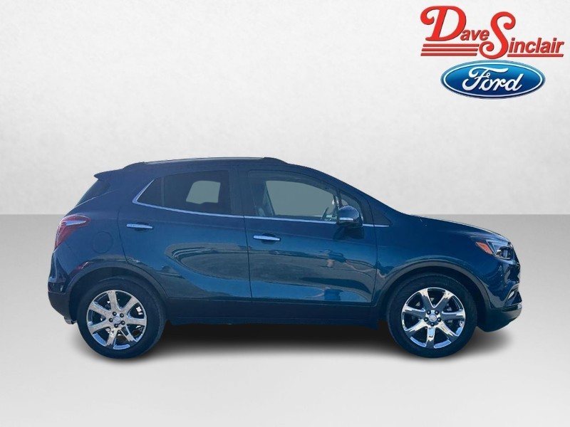Buick Encore Vehicle Full-screen Gallery Image 05