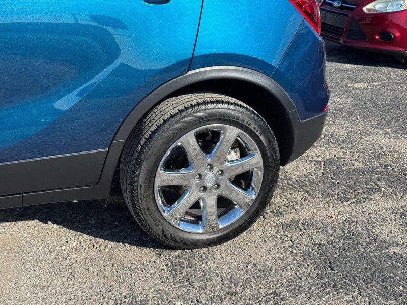 Buick Encore Vehicle Full-screen Gallery Image 11