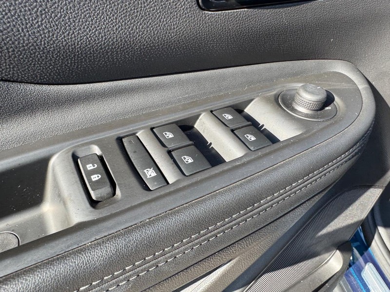 Buick Encore Vehicle Full-screen Gallery Image 20