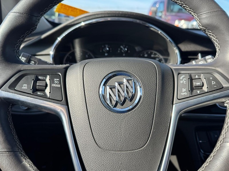 Buick Encore Vehicle Full-screen Gallery Image 21