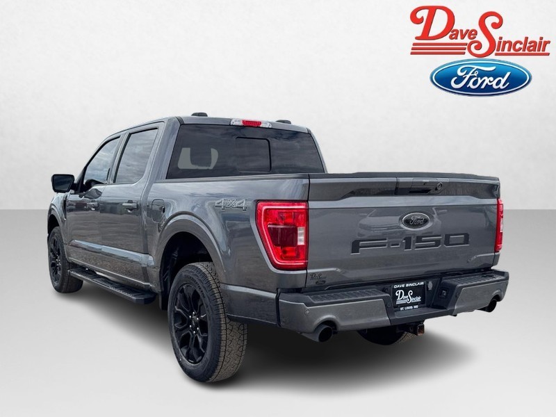 Ford F-150 Vehicle Full-screen Gallery Image 09