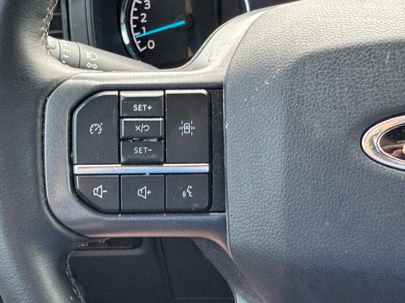 Ford F-150 Vehicle Full-screen Gallery Image 20
